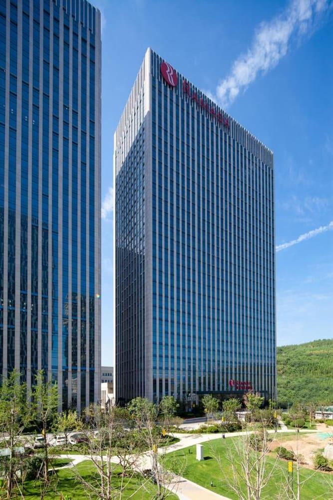 Hotel Ramada Jinan Exterior foto